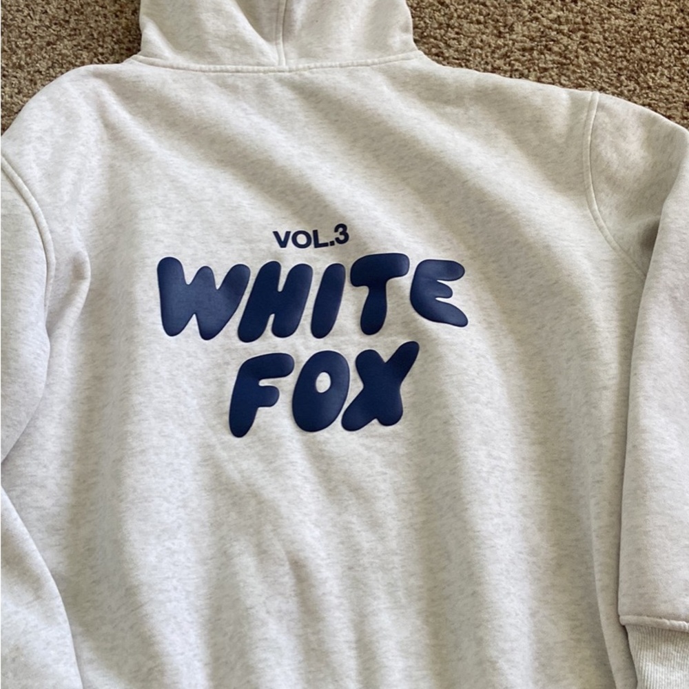 Light Cream White Fox Logo Hoodie - Vol.3 - Picture 2 of 2